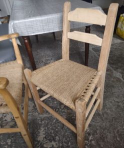 Irish Sugan Chair